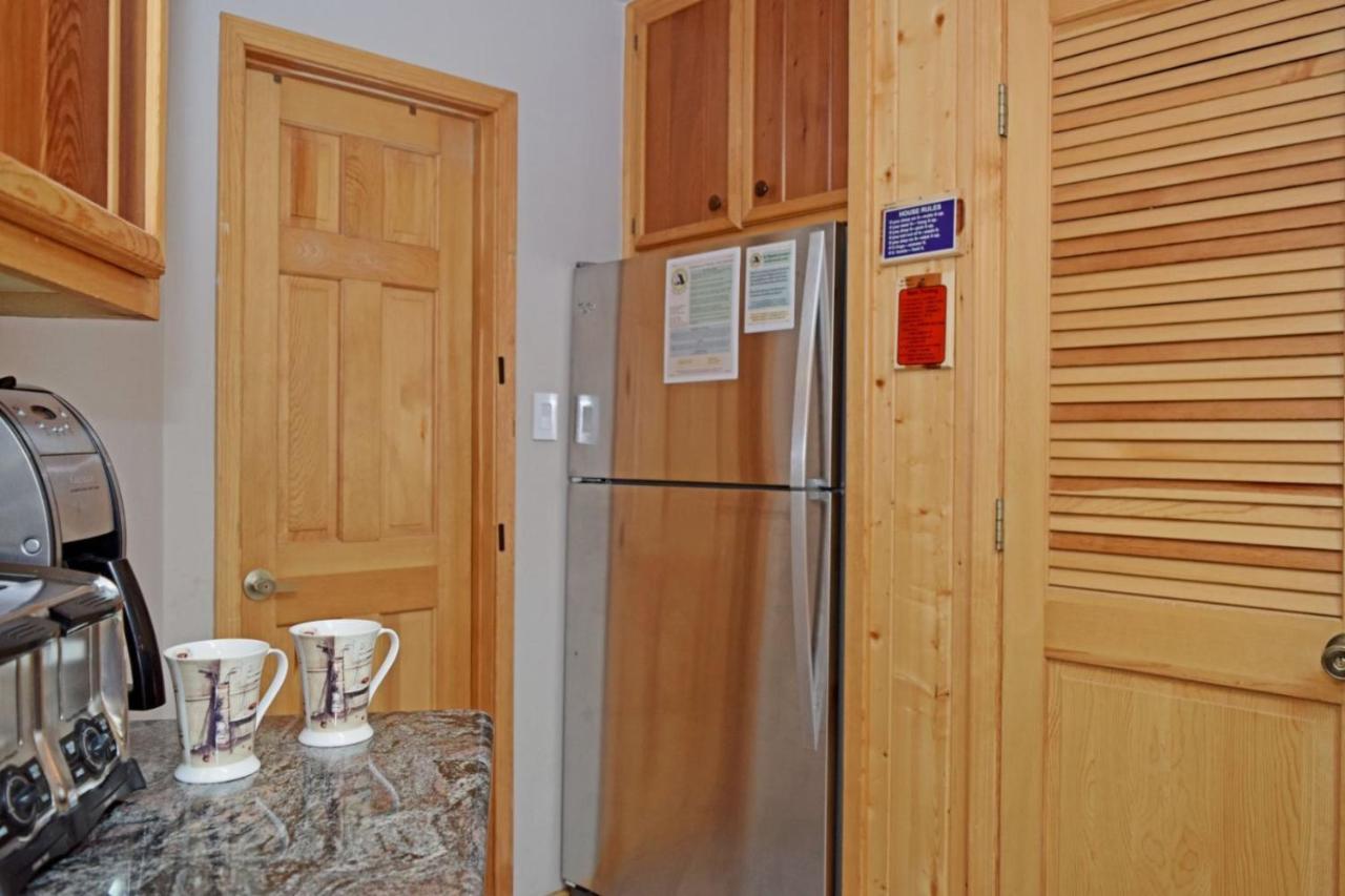Вилла The Timber Crest Retreat Ред-Ривер Экстерьер фото